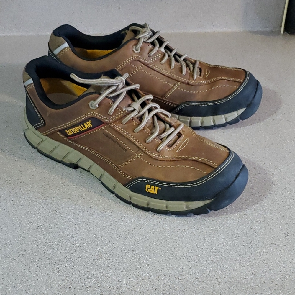 Caterpillar Men's Streamline Leather Work Shoe 11